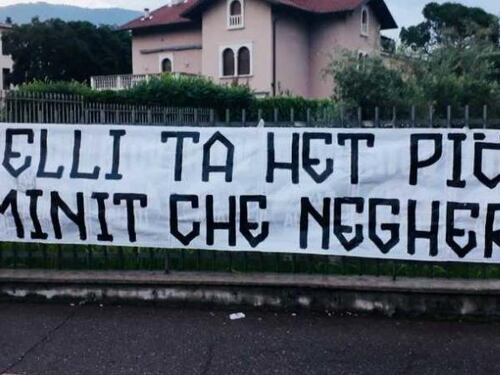 Brescia, Forza Nuova contro Balotelli: "Sei più stupido che nero"