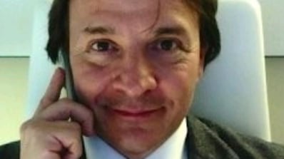 Condannato per violenza sessuale e molestie, torna a insegnare. Chi è il prof Giancarlo Di Vella