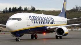 "C'è una bomba sull'aereo". Due caccia lo scortano. Ma era un falso allarme