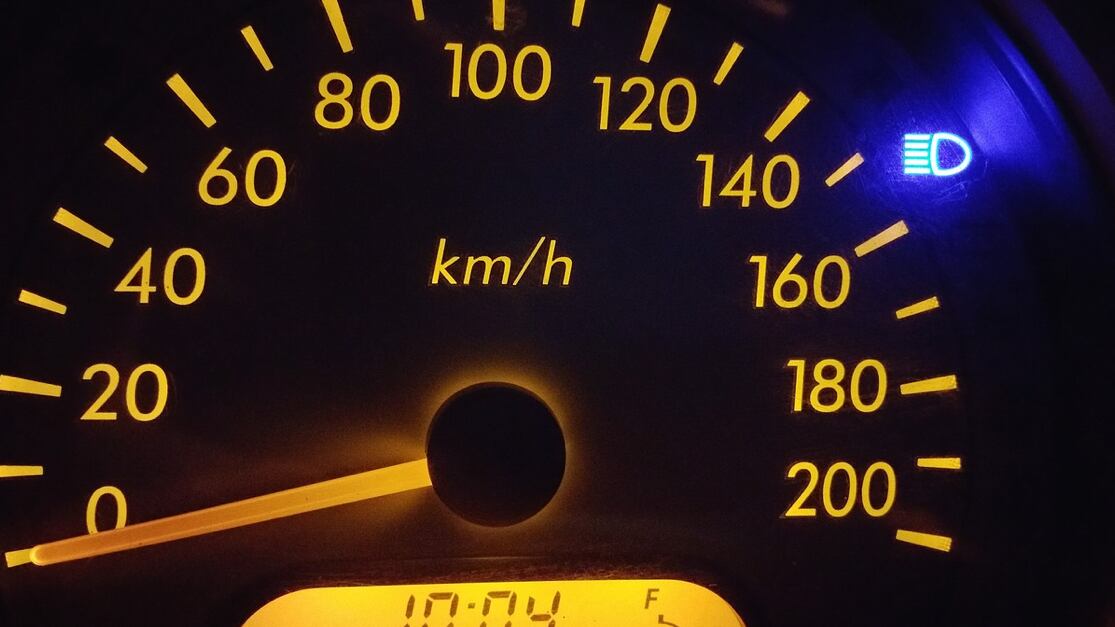 La truffa delle auto schilometrate, ecco come funziona