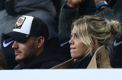 Inter-Sampdoria vista da Icardi e Wanda Nara: sorridenti e felici a bordo campo 6