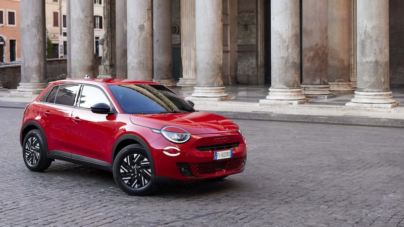 Fiat 600, guarda tutte le foto 18