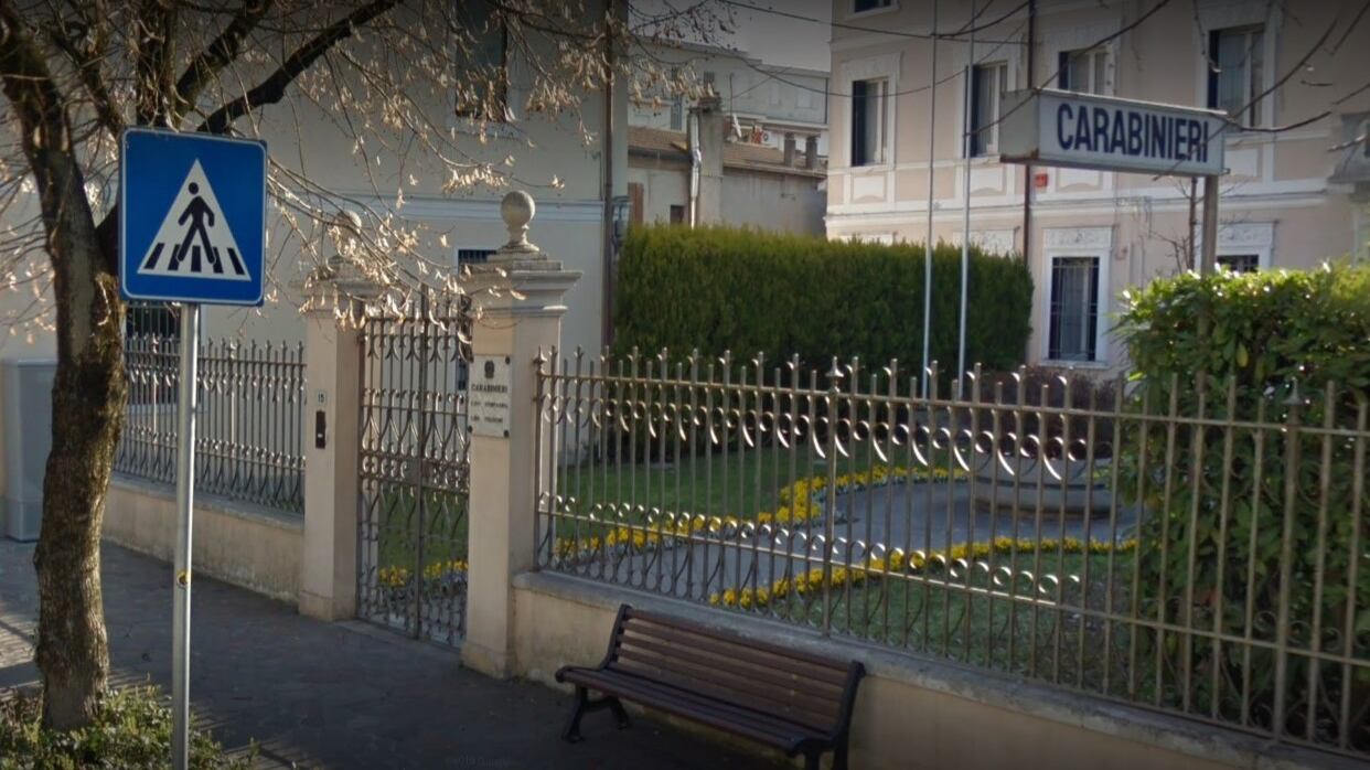 Padova, litiga con la moglie e aggredisce militari: fermato albanese