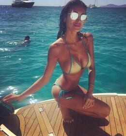 Cristina Buccino sexy pescatrice 29