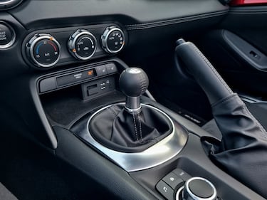 Mazda MX-5 2023: guarda la la gallery della sportiva più accessibile in commercio 2
