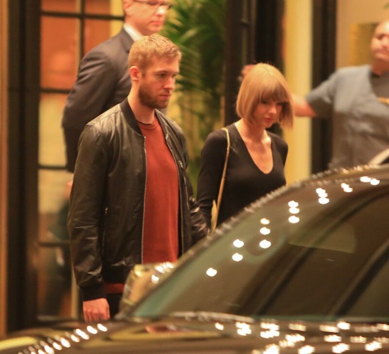 Taylor Swift e Calvin Harris festeggiano il primo anniversario: foto 10