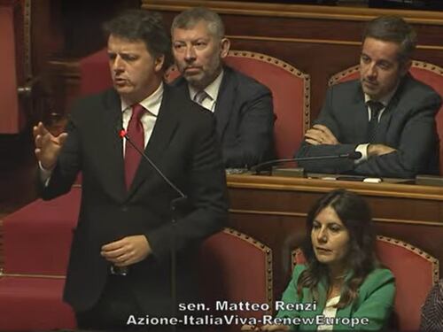 "Risparmi ipocrisia e si vergogni". Renzi stronca Conte