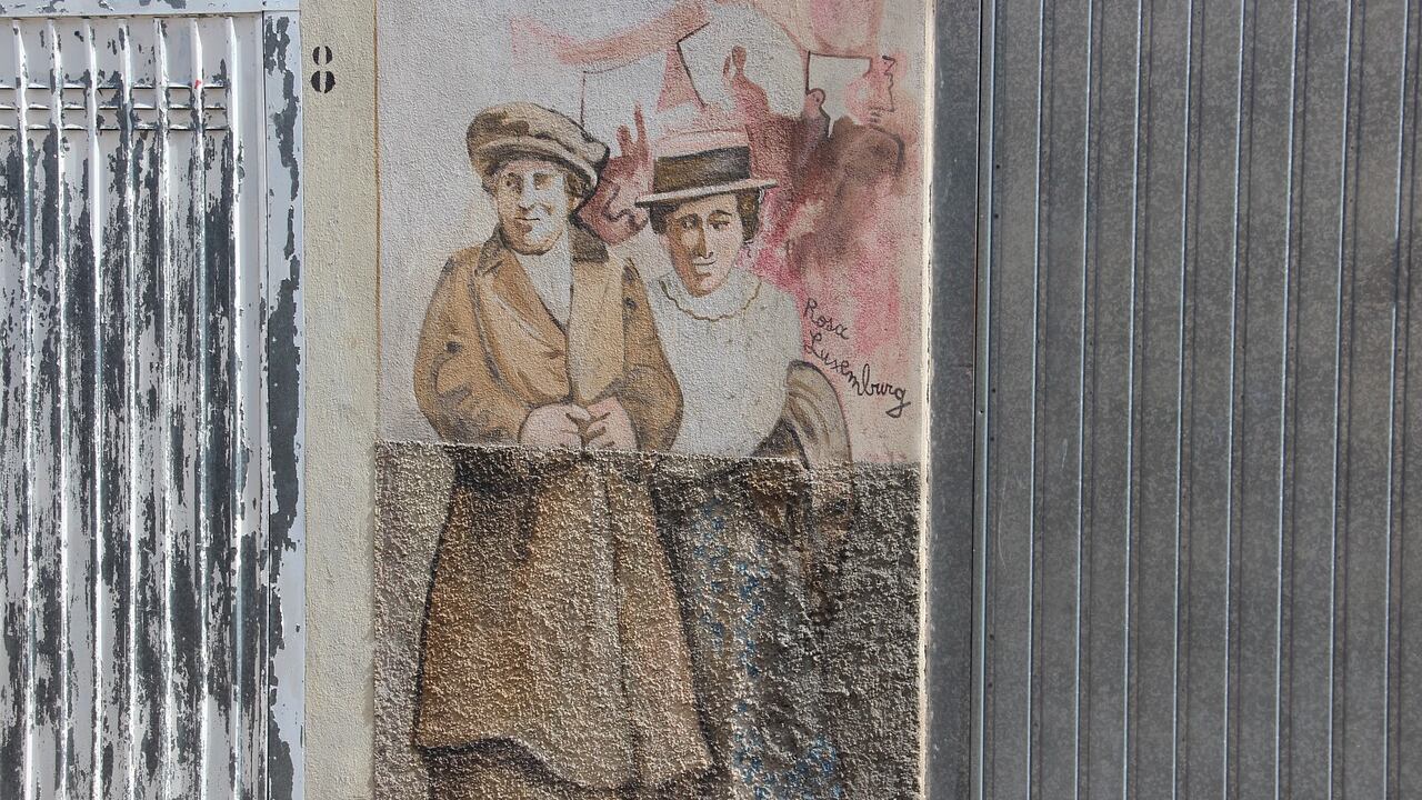 Orgosolo, la magia dei murales tra arte e storia