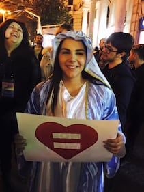 Valentina Nappi vestita da Madonna bannata su Facebook 9