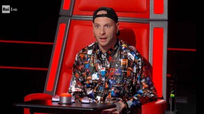 Ritirata la patente al rapper Clementino: ecco cosa è successo