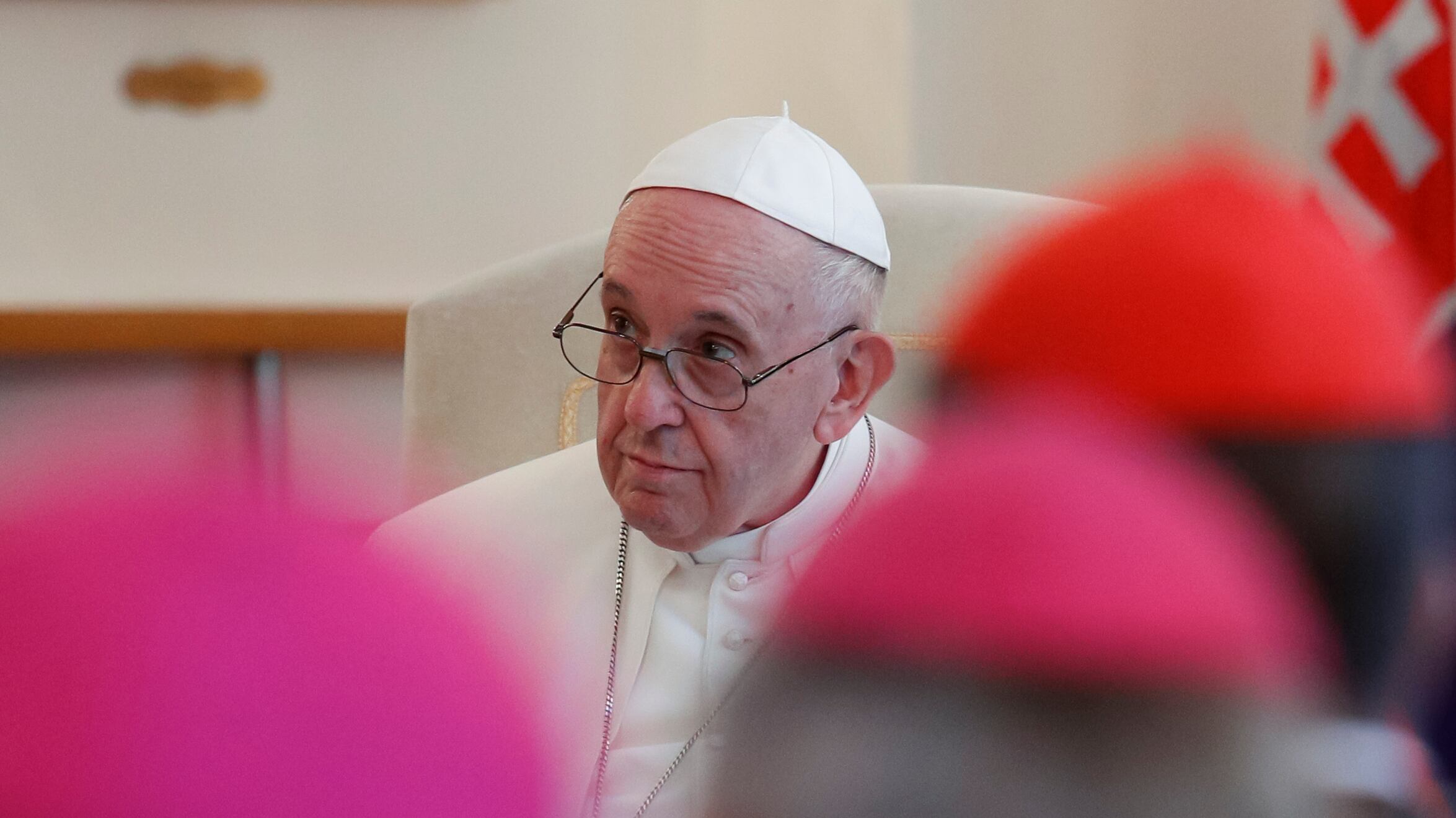La "bomba" del Papa: "Ci sono cardinali negazionisti..."