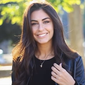 Giulia Coppini ha fatto perdere la testa al Cholito: gli scatti di lady Simeone 12