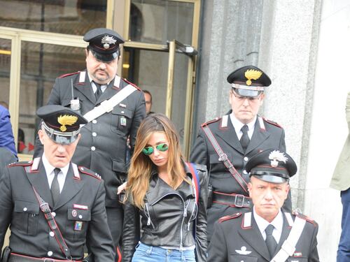 Processo Corona, il Codacons contro Belen: "Perché 4 agenti di scorta?"
