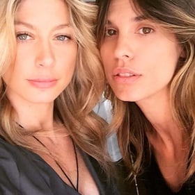 Elisabetta Canalis e Maddalena Corvaglia, bikini e bimbe 12