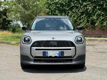 MINI Countryman 2024: guarda la gallery del crossover mild-hybrid premium 3