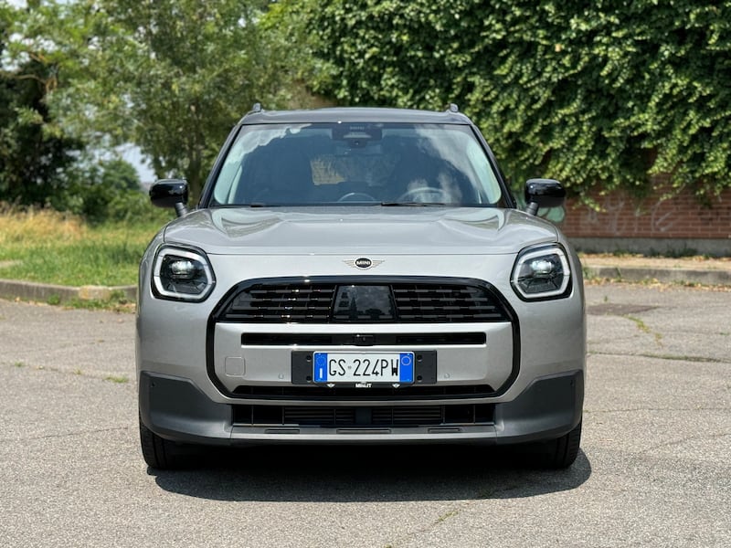 MINI Countryman 2024: guarda la gallery del crossover mild-hybrid premium 3