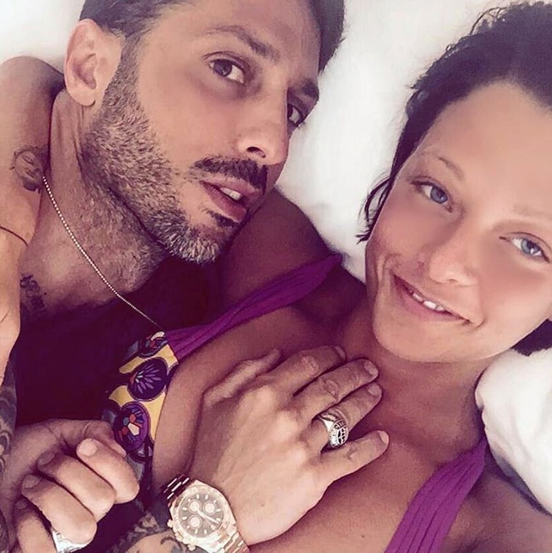 Silvia Provvedi sexy con Fabrizio Corona 3