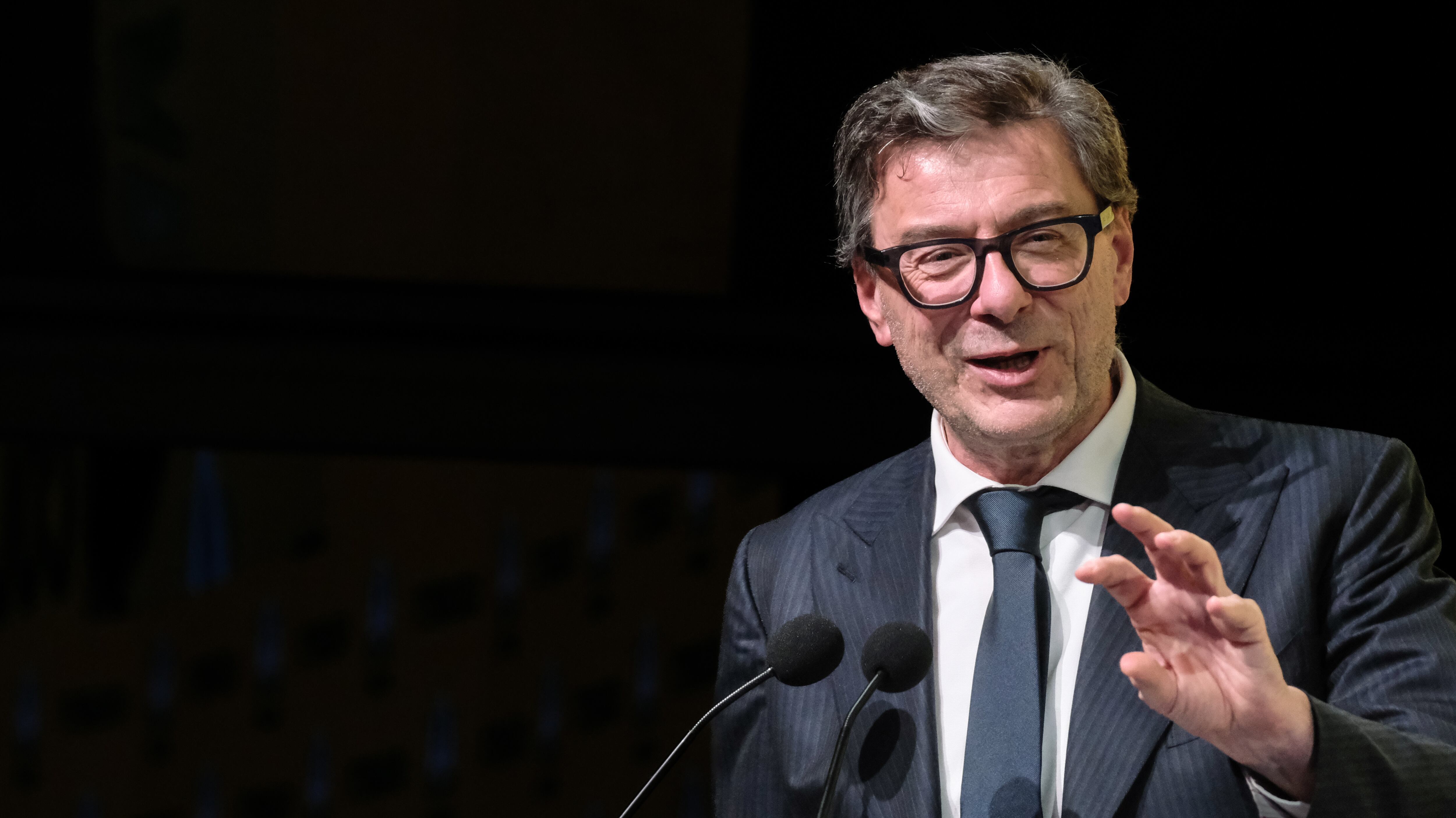 Manovra, la maggioranza in cerca della mediazione