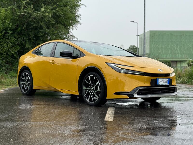 Toyota Prius 2024: guarda la gallery della nuova plug-in con 230 CV 3