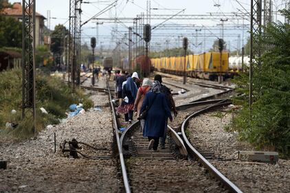 Macedonia, duri scontri polizia-migranti 10