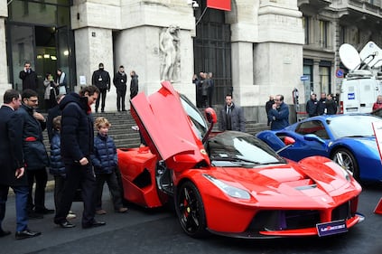 La Rossa in Piazza Affari 5
