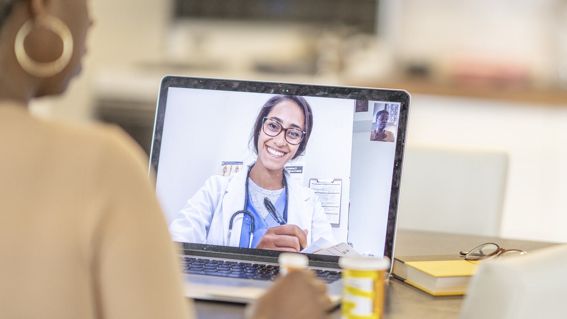 Medici e social media: ecco a cosa badare e come comportarsi