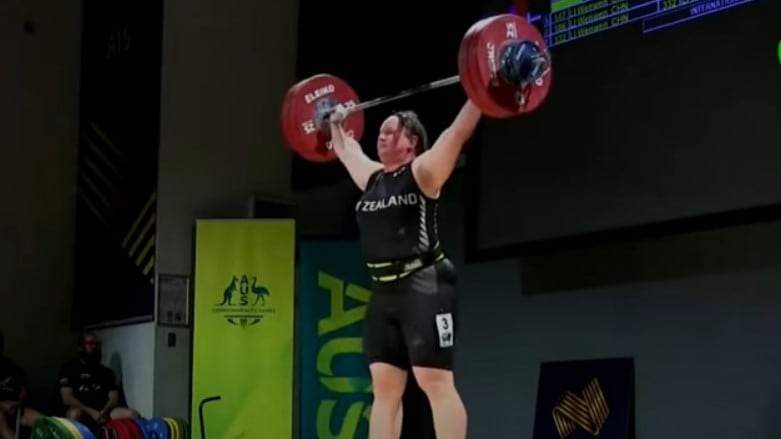 Prima atleta transgender alle Olimpiadi. E scoppia la bufera