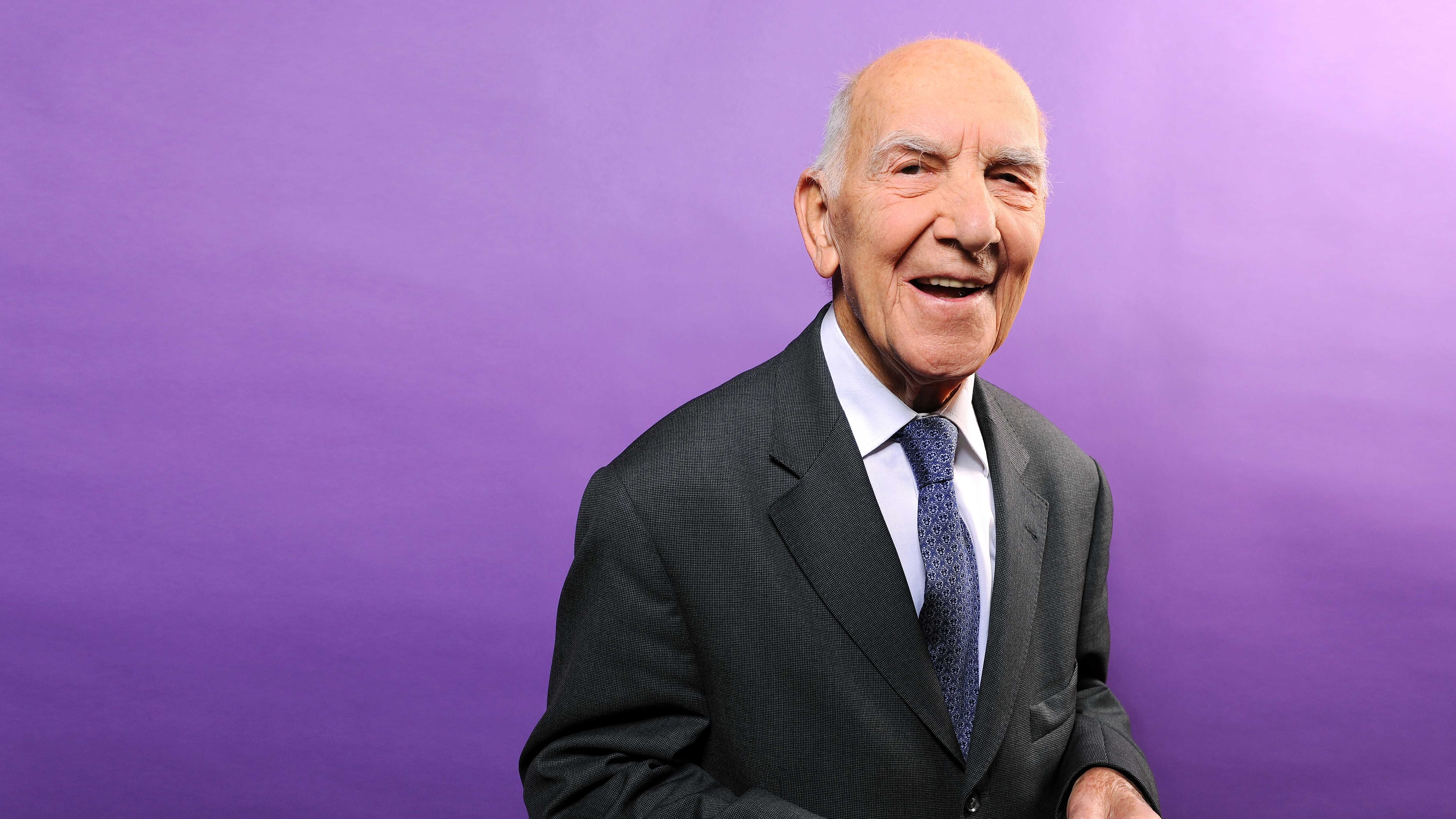 È morto Stephane Hessel, l'uomo che ispirò gli Indignados e Occupy