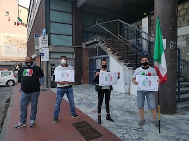 Sanremo: partite iva celebrano funerali delle imprese italiane 5