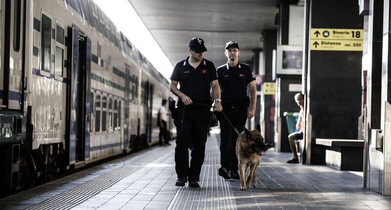 Controlli nelle stazioni per il Giubileo 9