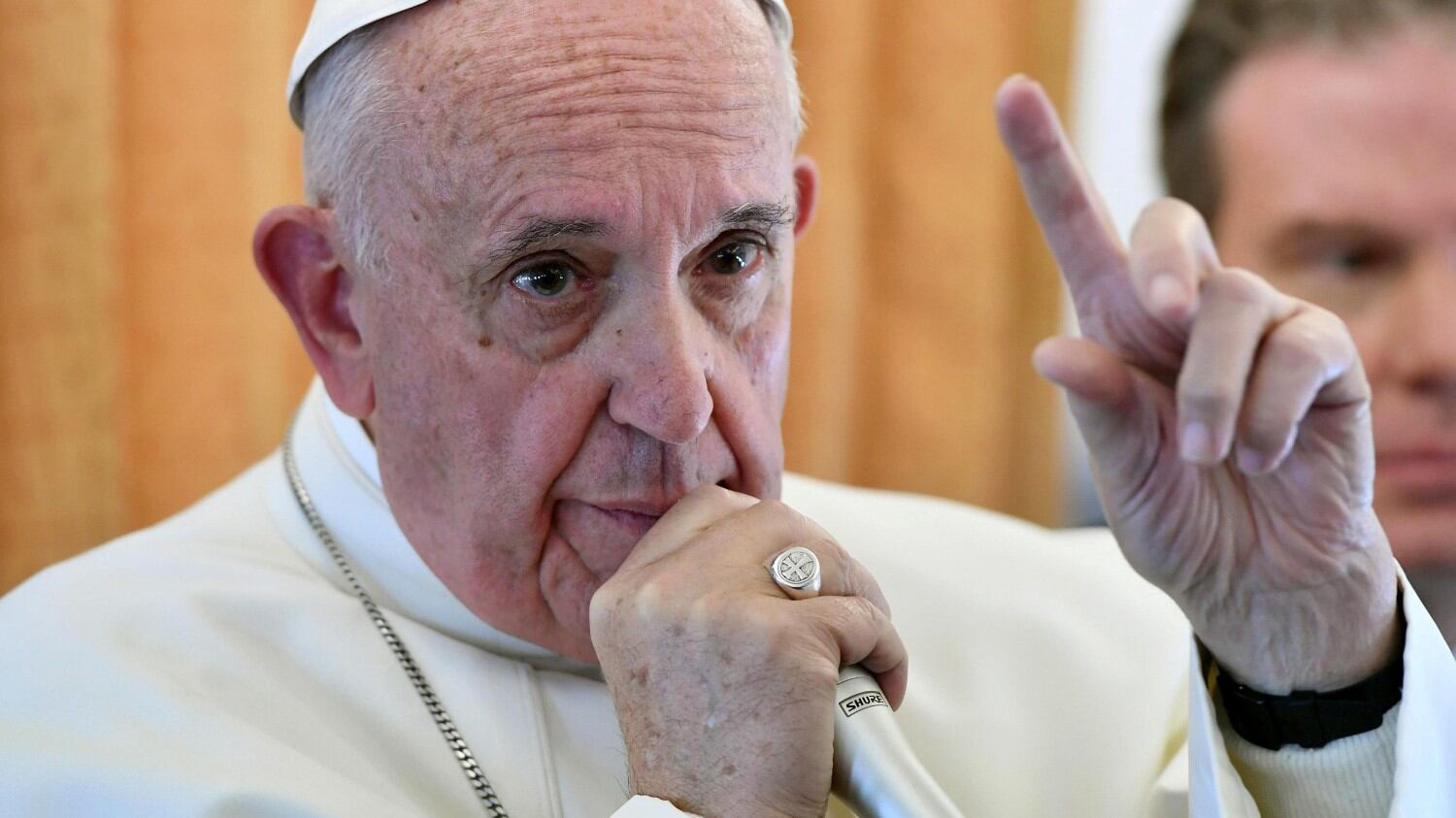 Il Papa: "L'Ue non riceva più migranti di quanti riesca ad integrarne"