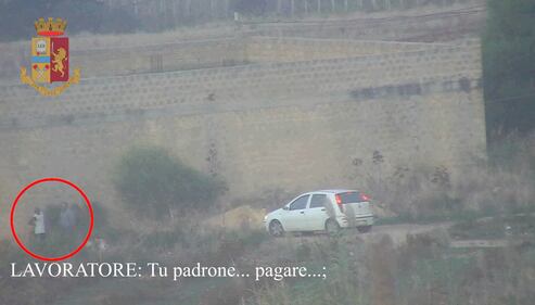"Panino troppo duro...". Nell'inferno dei caporali di marsala 2