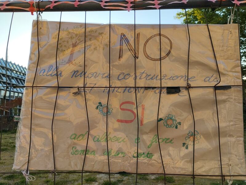 Appello al Comune per salvare gli alberi del giardino Lea Garofalo 9