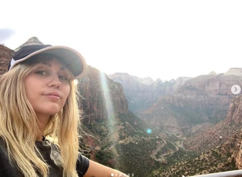 Liam Hemsworth e Miley Cyrus, le foto più belle 6
