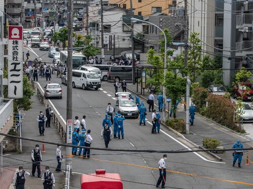 Tokyo, accoltellamento di massa alla fermata del bus