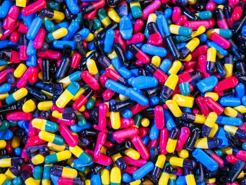 Farmaci: cosa fare oltre la scadenza?