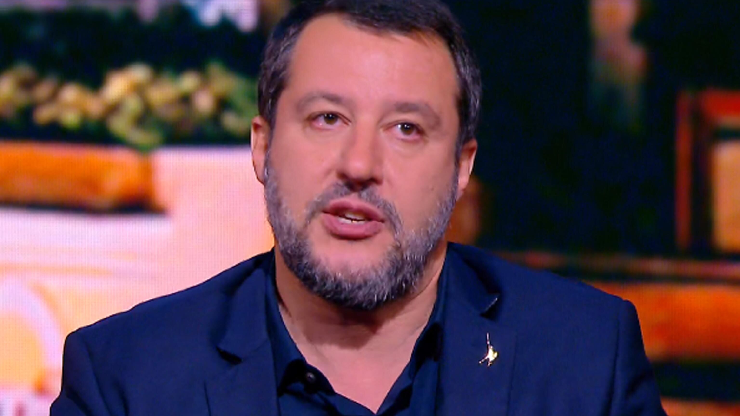 Salvini zittisce De Luca: "Fontana troglodita? Lui è un poveretto"