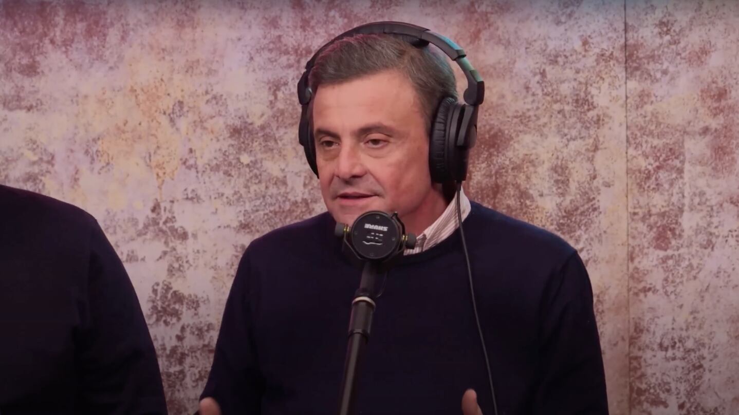 “Renzi? Ma vaff…”. L’ultima sparata di Calenda ospite di Fedez