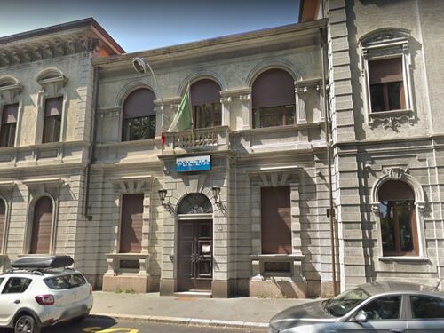 Varese, attacca agenti e si ferisce per incolparli, preso magrebino