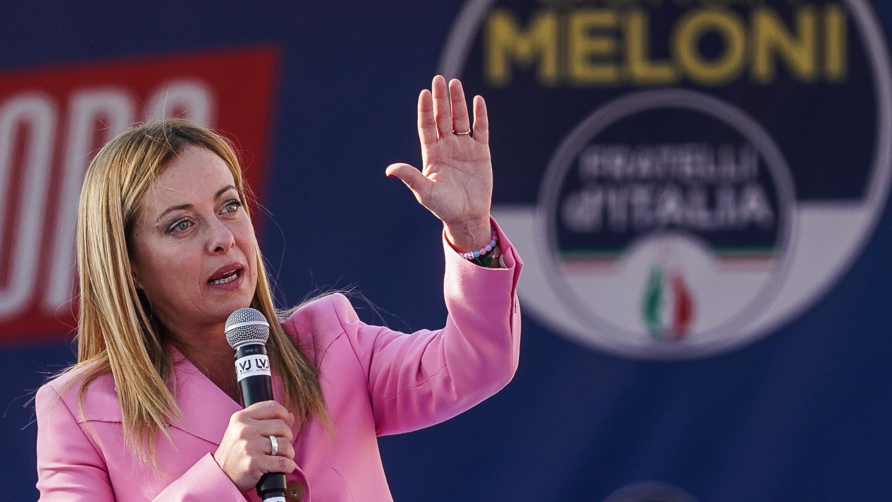 "Margine limitato, dovrà adattarsi". Anche Fitch avverte la Meloni