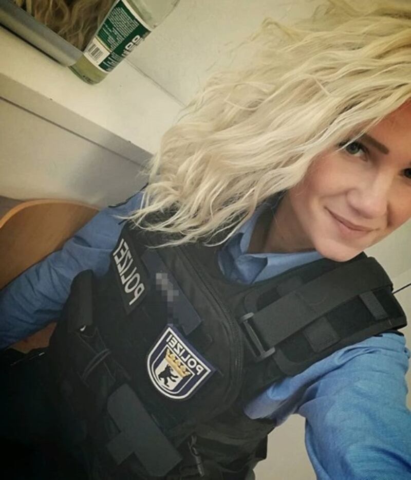 Gli scatti delle sexy poliziotte tedesche 2