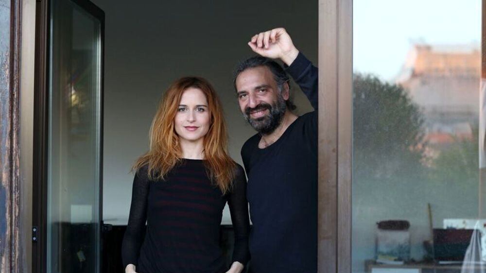 Benvenuti a casa Bollani "Ogni sera in tinello a parlare e a suonare"
