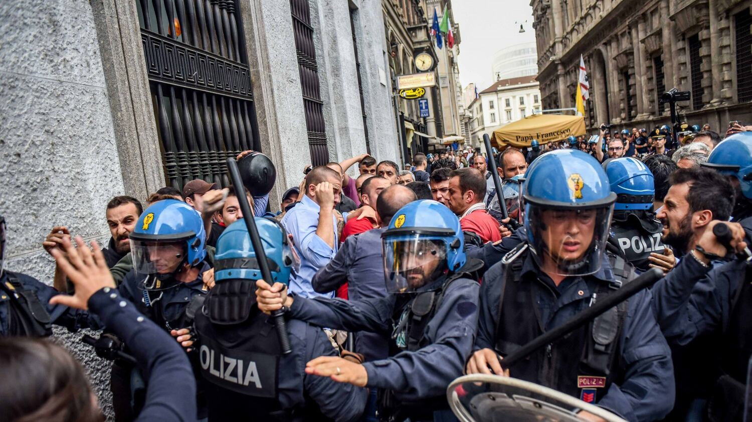 Comune "militarizzato"? La sinistra storce il naso