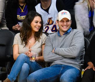 Ashton Kutcher e Mila Kunis sexy insieme 6