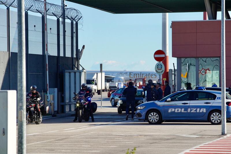 L’arrivo di Turetta all’aeroporto Marco Polo di Venezia 2