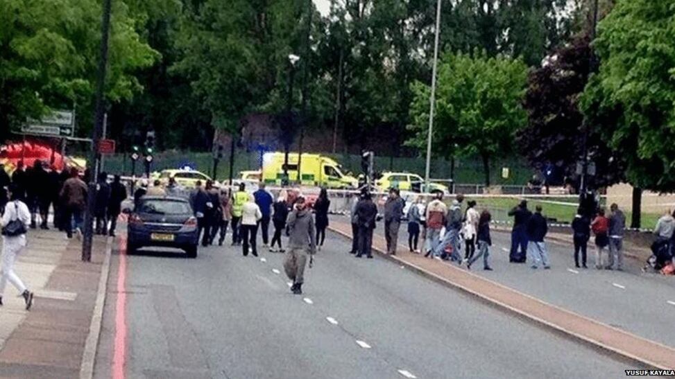 Londra, uomo ucciso a colpi di machete. Si teme pista terroristica