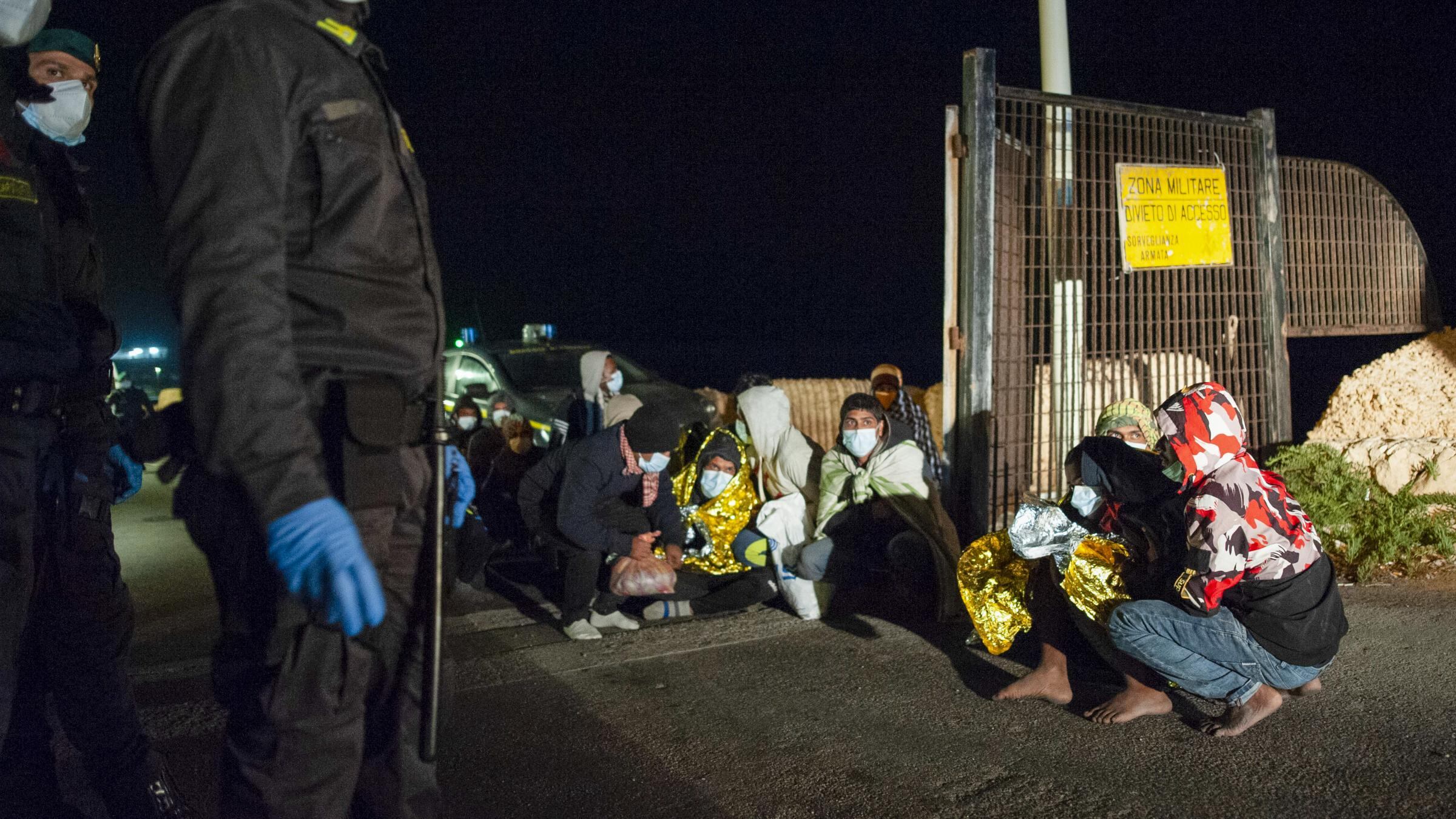 Altro che accoglienza: Lampedusa è un inferno