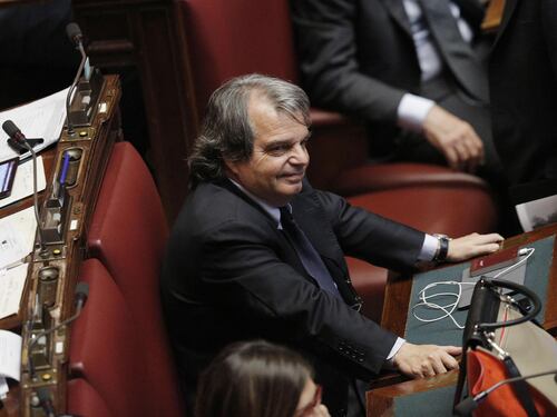Ecco il piano del Pdl per tagliare il debito