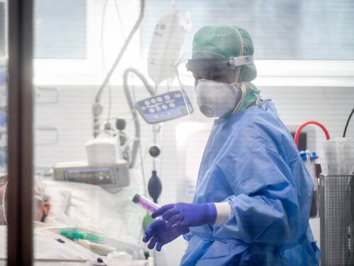 Il contagio? Non è uguale per tutti. Pochi casi tra gli immigrati africani