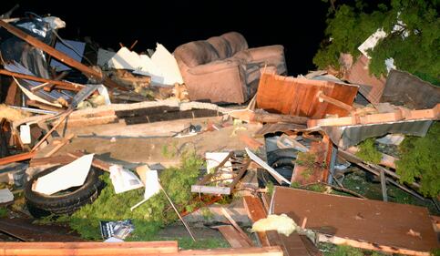 Usa, la furia del tornado devasta gli Stati centrali 9